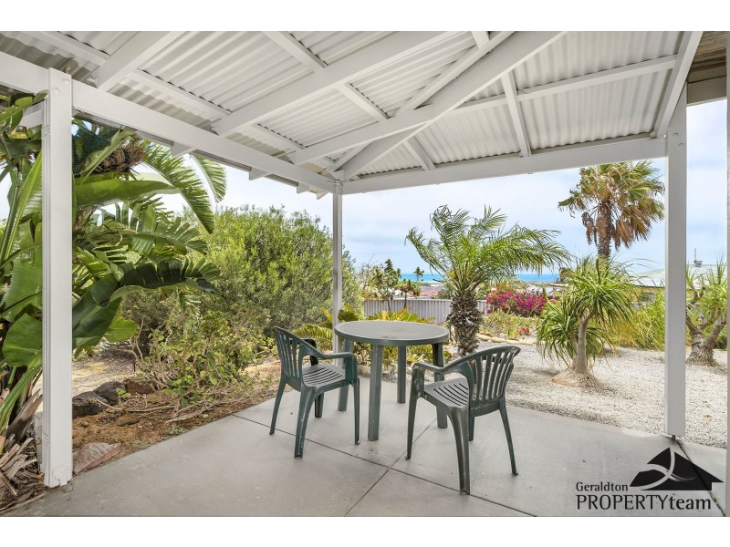 3 Eakins Crescent, Wandina WA 6530