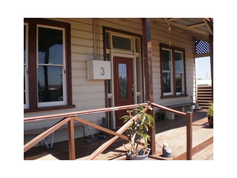 3 James Street, Geraldton WA 6530