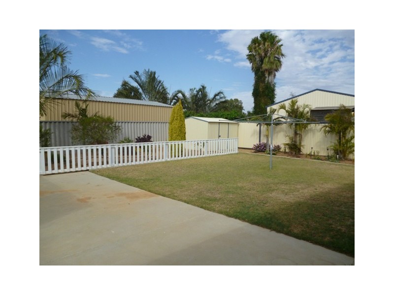 62 Kultown Drive, Waggrakine WA 6530