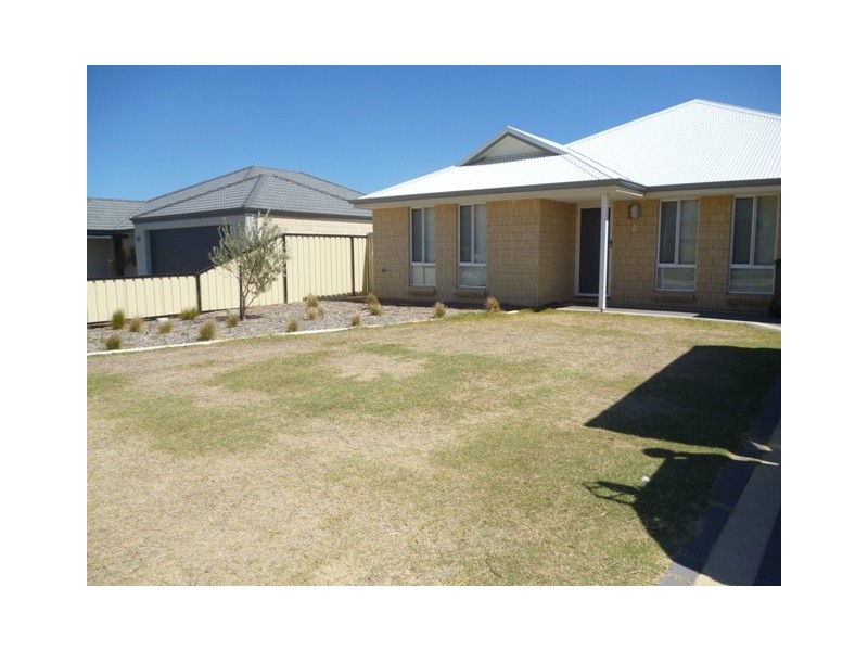 6 Invincible Rise, Wandina WA 6530
