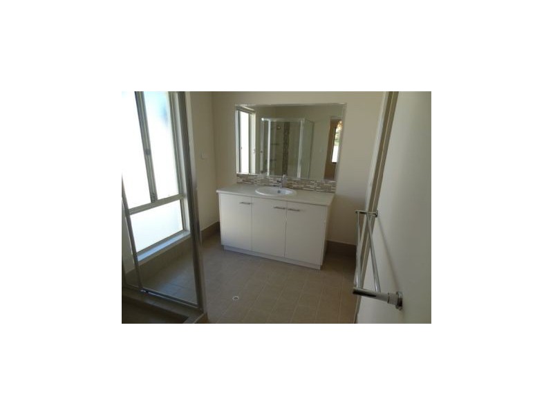 152 Glenfield Beach Drive, Glenfield WA 6532