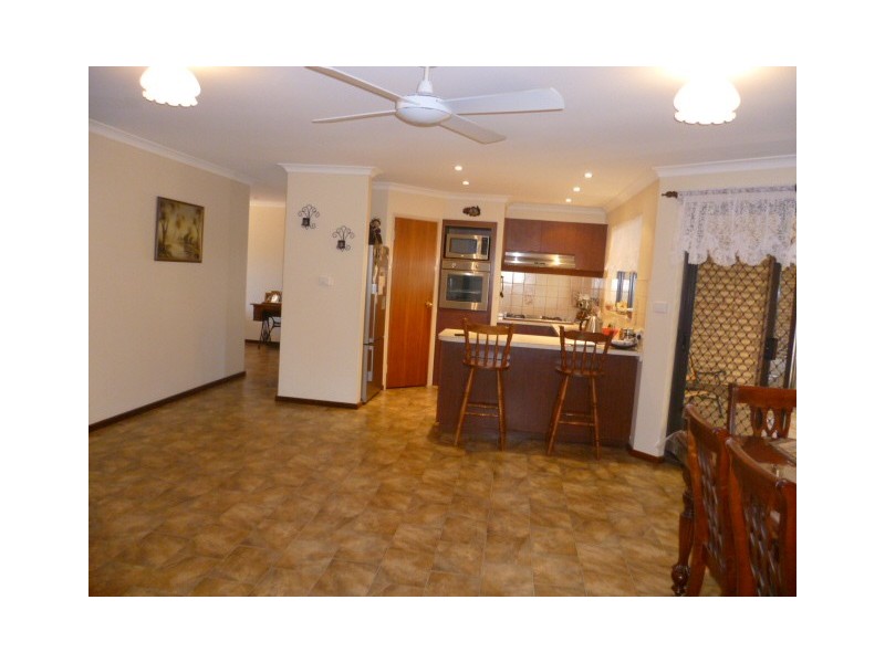 6 Marianthus Close, Strathalbyn WA 6530