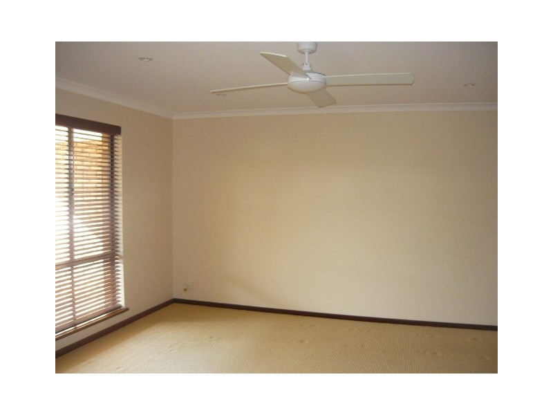 6 Marianthus Close, Strathalbyn WA 6530