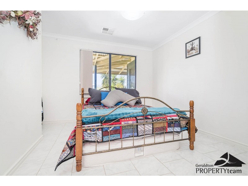 26 Wahn Avenue, Waggrakine WA 6530