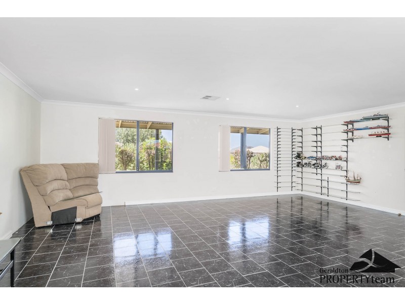 26 Wahn Avenue, Waggrakine WA 6530