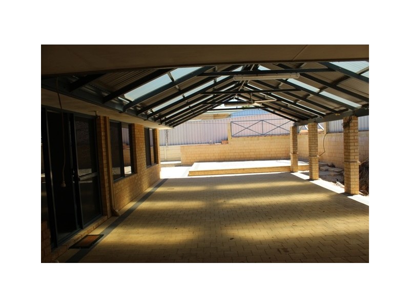 7 Auger Green, Wandina WA 6530