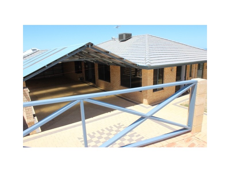 7 Auger Green, Wandina WA 6530