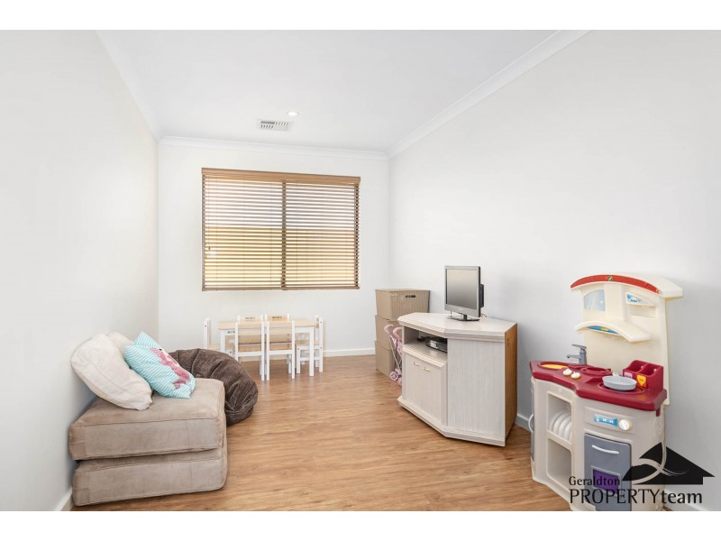 16 Moorings Loop, Sunset Beach WA 6530