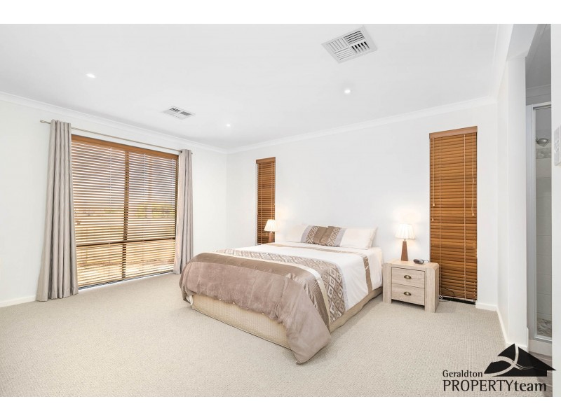 16 Moorings Loop, Sunset Beach WA 6530