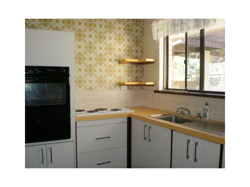 12 Nigel Crescent, Tarcoola Beach WA 6530