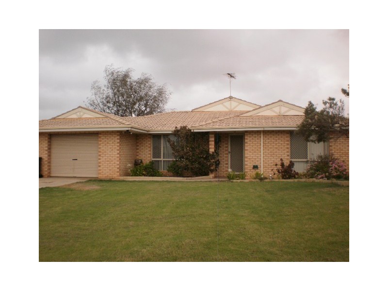 13 Penzance Way, Tarcoola Beach WA 6530