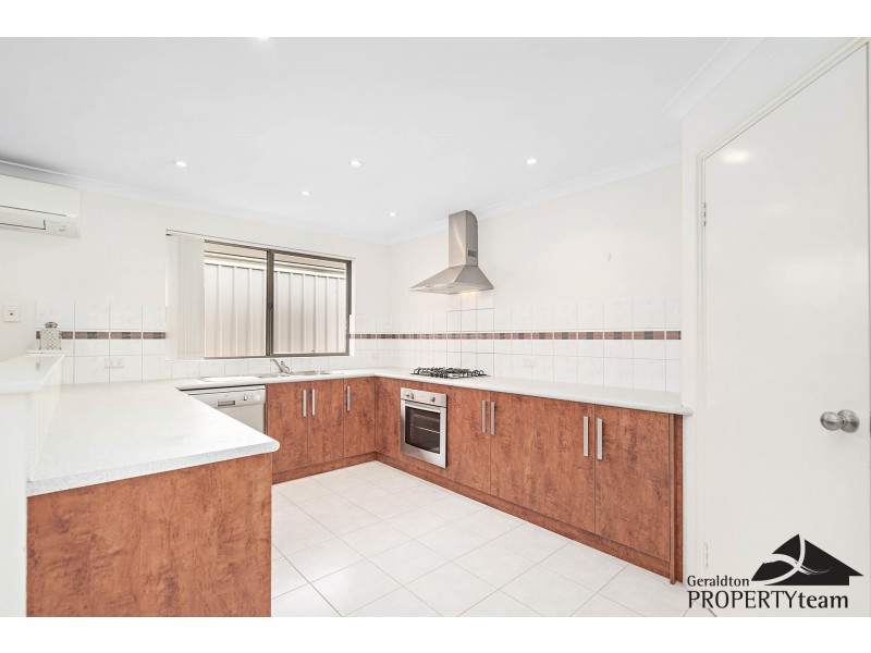 2/237 Seventh Street, Wonthella WA 6530