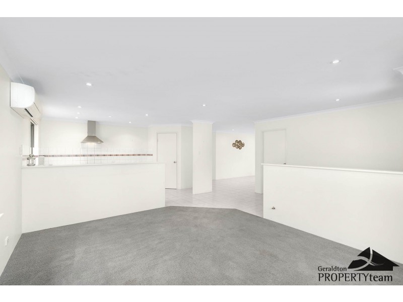 2/237 Seventh Street, Wonthella WA 6530