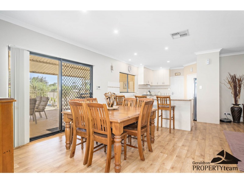 16 Eastlyn Drive, Deepdale WA 6532