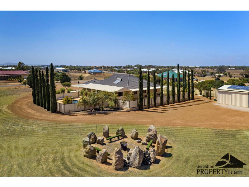 16 Eastlyn Drive, Deepdale WA 6532