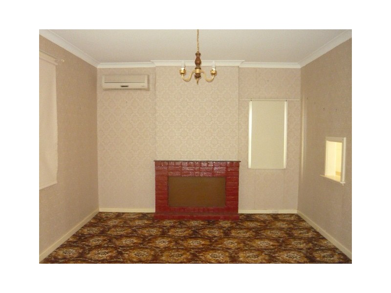 110 Crowther Street, Beachlands WA 6530