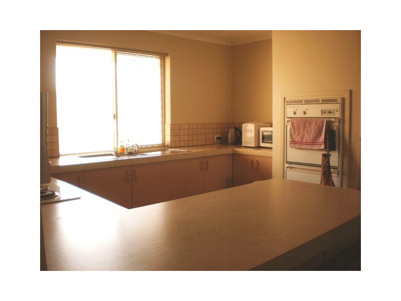 3/257 Third Street, Wonthella WA 6530