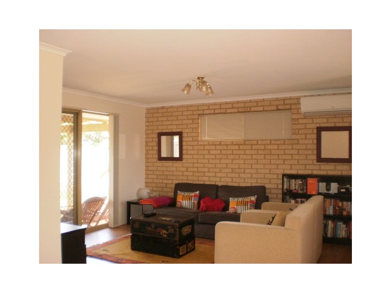 3/257 Third Street, Wonthella WA 6530