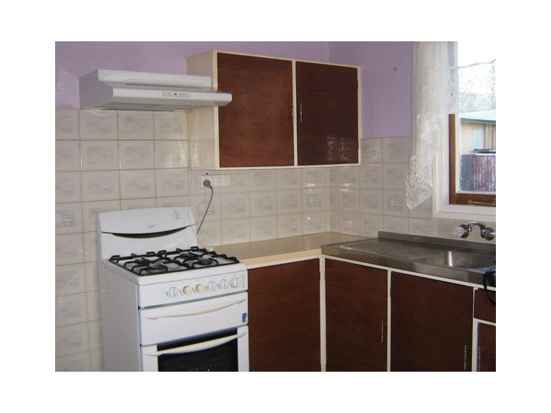 39 Crowther Street, Beachlands WA 6530