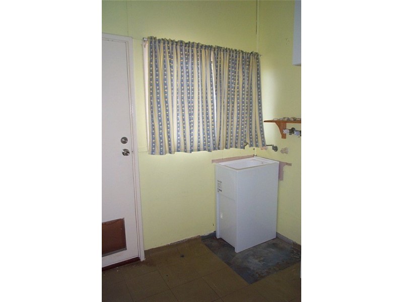 39 Crowther Street, Beachlands WA 6530