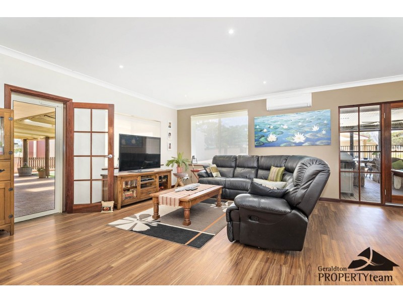 282 Sutcliffe Road, Waggrakine WA 6530