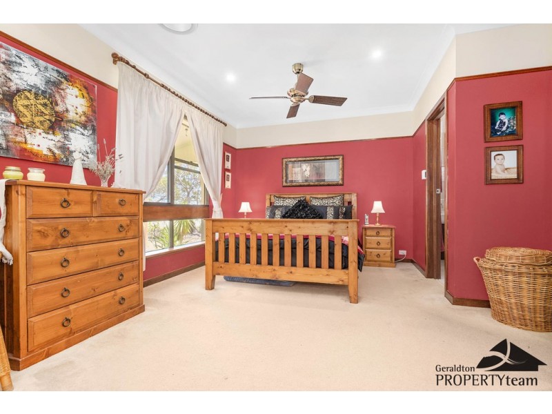 282 Sutcliffe Road, Waggrakine WA 6530