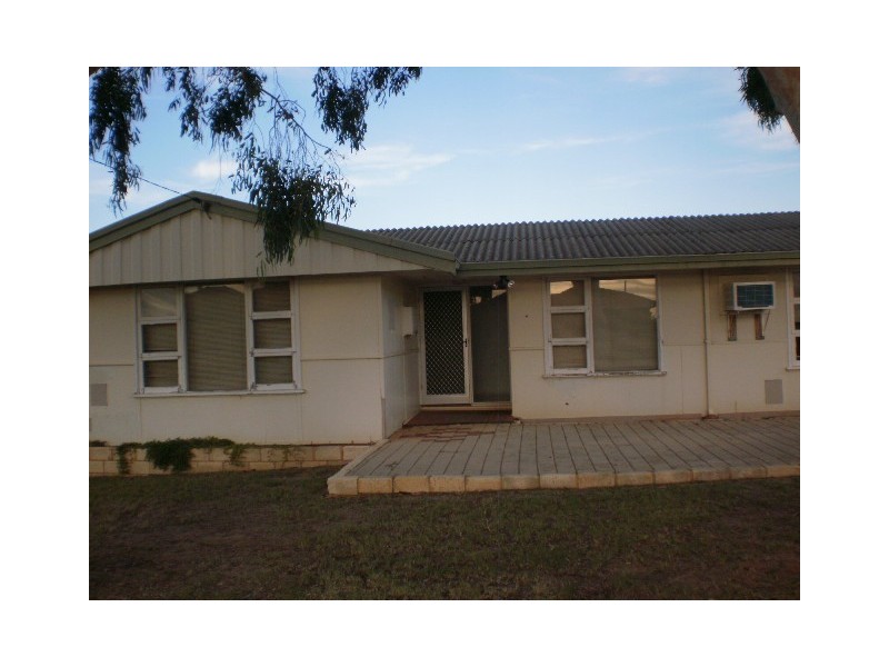 26 Albert Street, Geraldton WA 6530