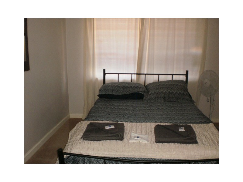 241 Second Street, Wonthella WA 6530