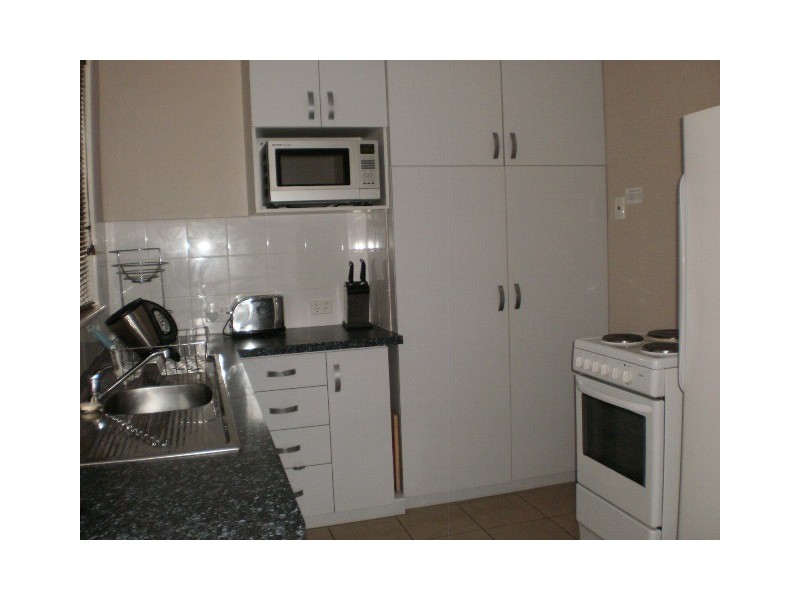 241 Second Street, Wonthella WA 6530