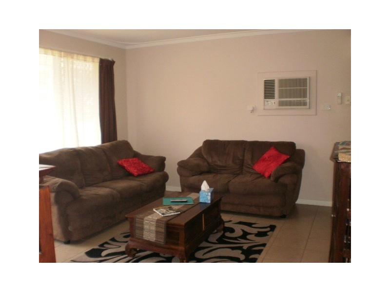 241 Second Street, Wonthella WA 6530