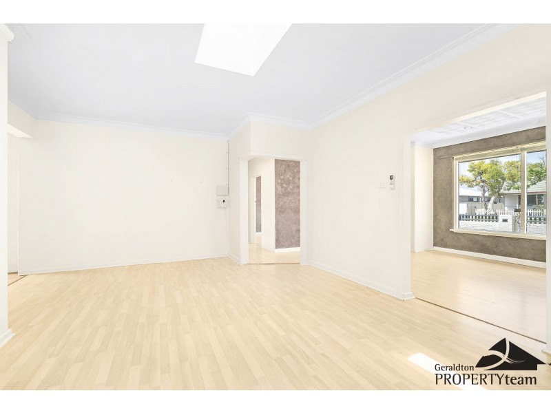 148 Shenton Street, Beachlands WA 6530