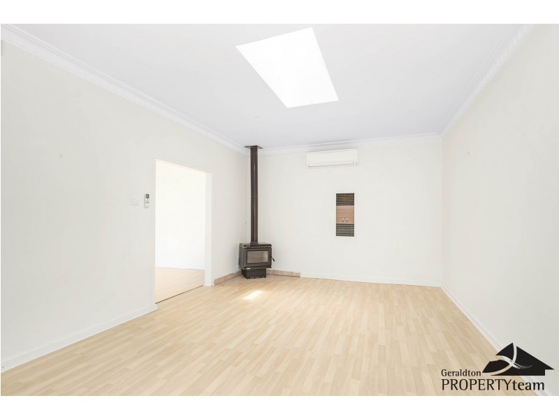 148 Shenton Street, Beachlands WA 6530