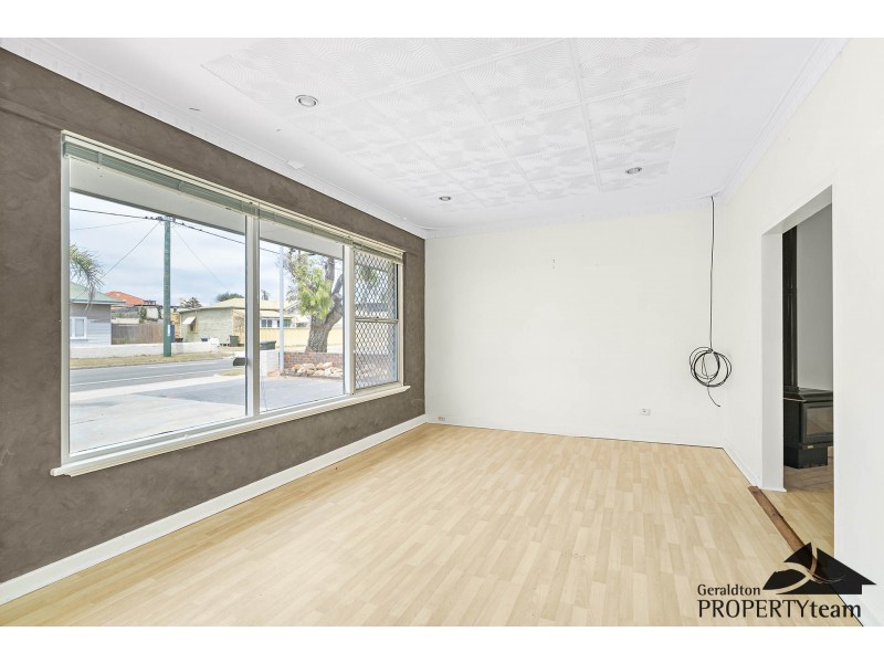 148 Shenton Street, Beachlands WA 6530