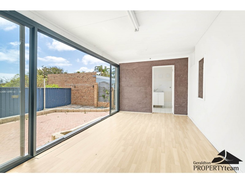 148 Shenton Street, Beachlands WA 6530