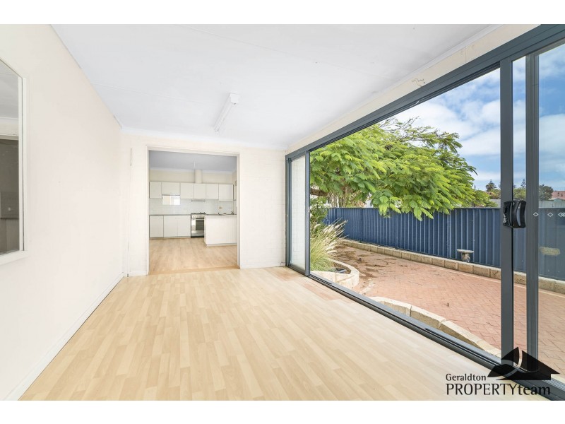 148 Shenton Street, Beachlands WA 6530