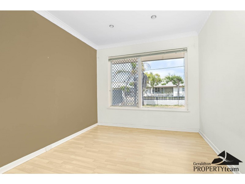 148 Shenton Street, Beachlands WA 6530