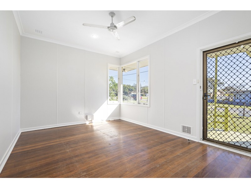 4 Hebe Street, Rangeway WA 6530