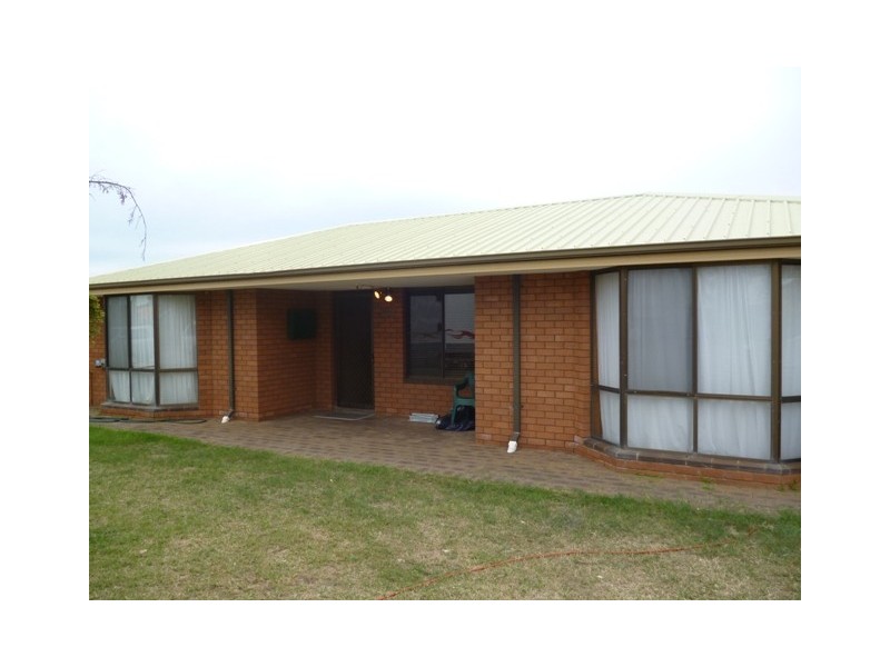 223 First Street, Wonthella WA 6530