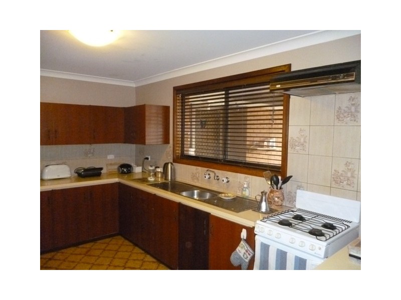 223 First Street, Wonthella WA 6530