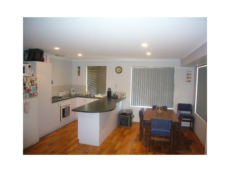 120 Burgess Street, Beachlands WA 6530