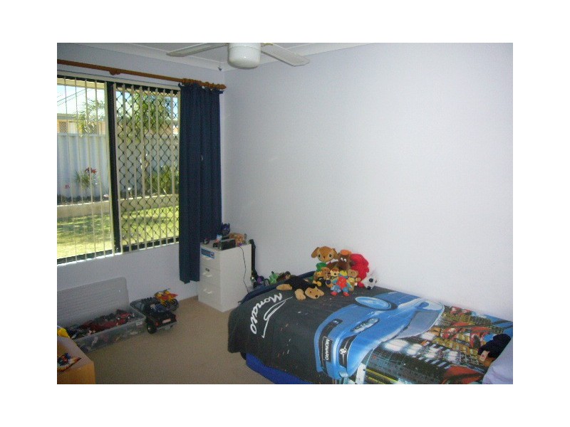 120 Burgess Street, Beachlands WA 6530