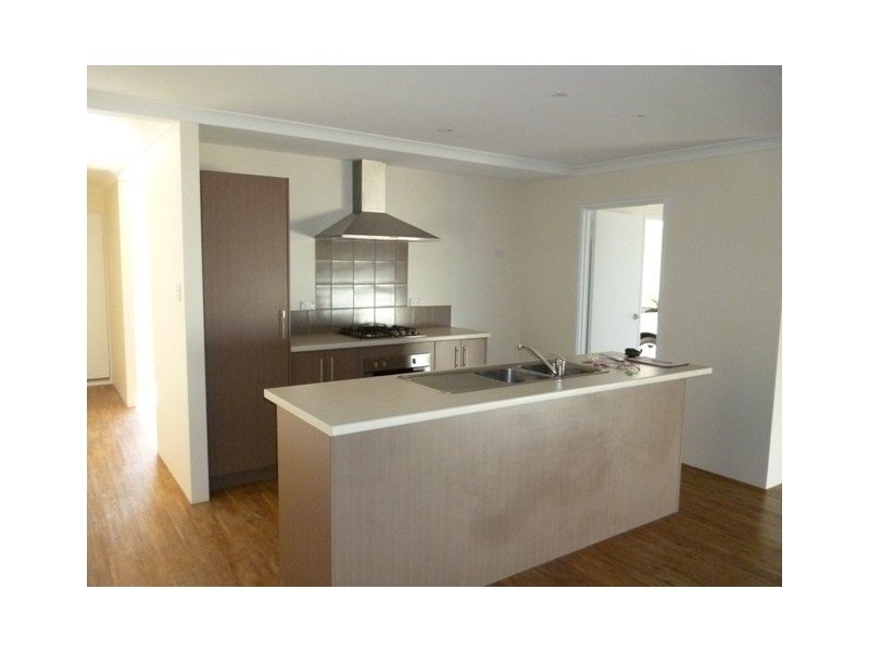 214A Second Street, Wonthella WA 6530