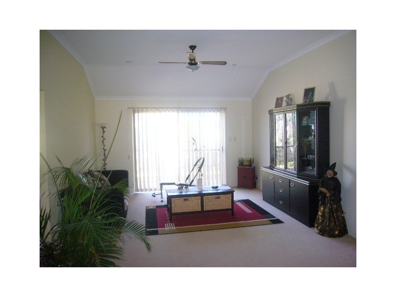 5 Waterfront Circle, Drummond Cove WA 6532