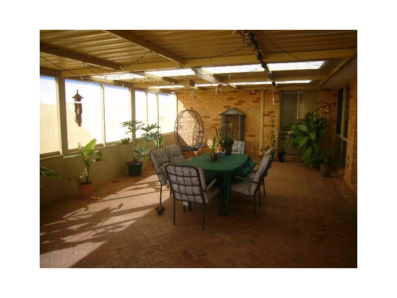 5 Waterfront Circle, Drummond Cove WA 6532