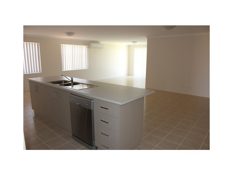 50 Ocean Queen Drive, Wandina WA 6530