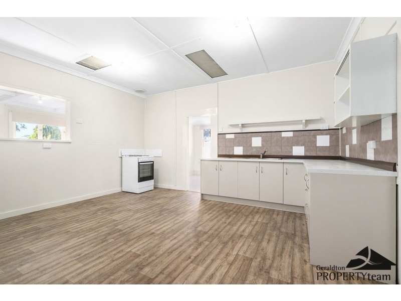 231 First Street, Wonthella WA 6530