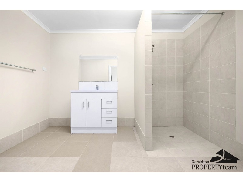 231 First Street, Wonthella WA 6530