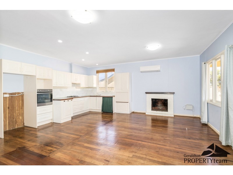 3 Bradley Street, Beachlands WA 6530