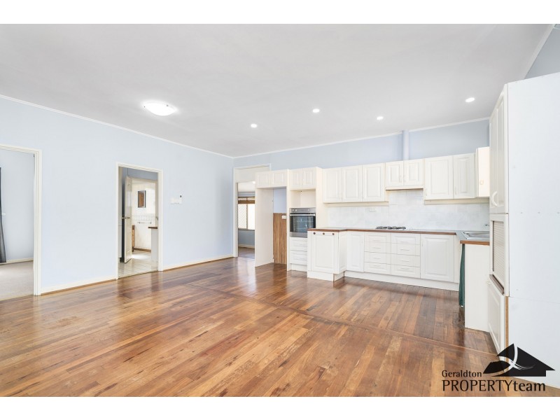 3 Bradley Street, Beachlands WA 6530