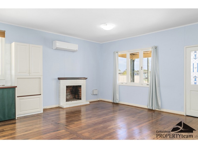 3 Bradley Street, Beachlands WA 6530